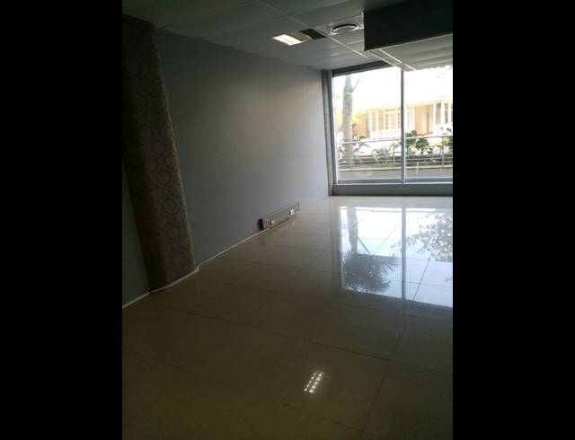113M² OFFICE FOR SALE IN POINT WATERFRONT